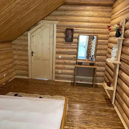 Apartamento з 2 спальними кімнатами Mukácheve